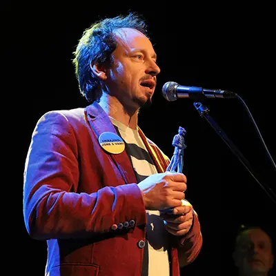 Mario Kubaš prezentuje výsledky festivalu Žlutomodrý kocour 2026